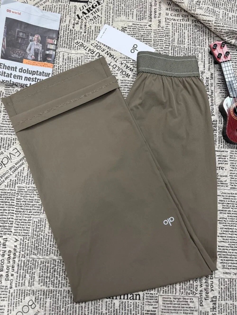 Women's NWT ALO Yoga🍂Suit Up Trouser Olive（Regular Limited）🎻30 inches
